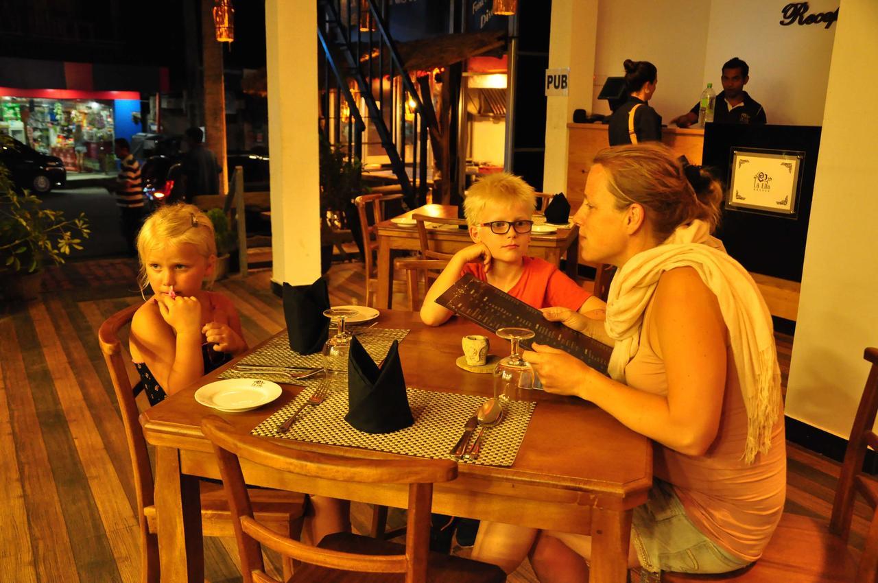 Oak Ray La Ella Breeze Hotel Eksteriør billede
